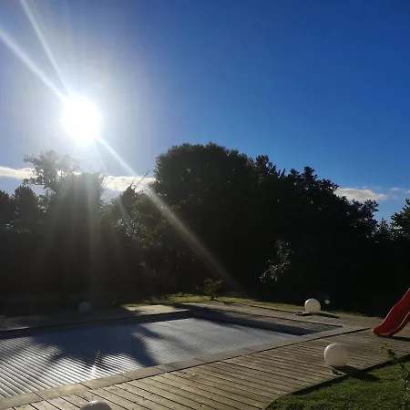 Oda ve Kahvaltı Lealie 4*