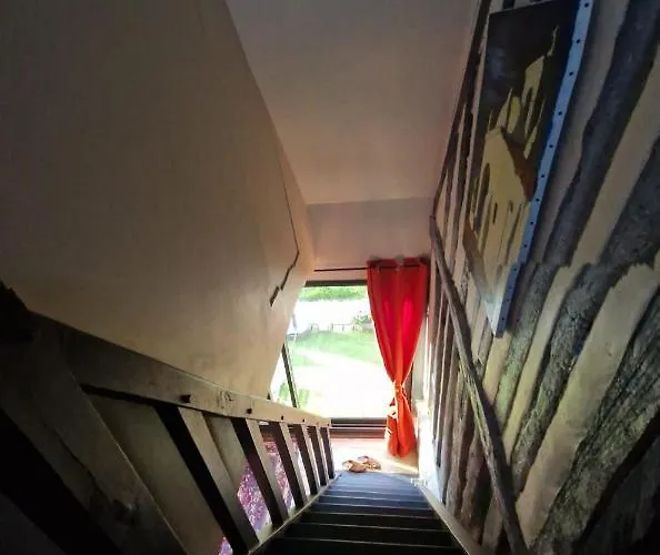 Couette-café Lealie 4*